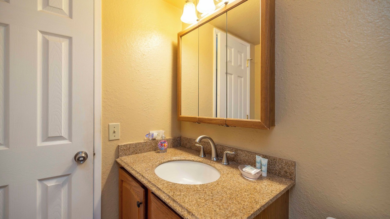 Photo of Bathroom in Maalaea