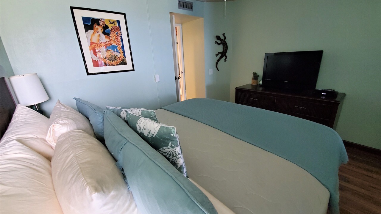 Photo of Bedroom in Makaha