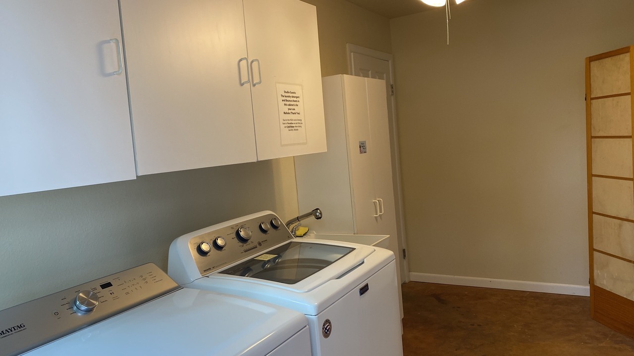 Photo of Bedroom in Kahaluu Bay