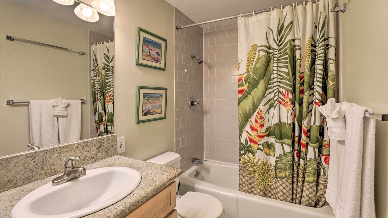 Photo of Bathroom in Hilo