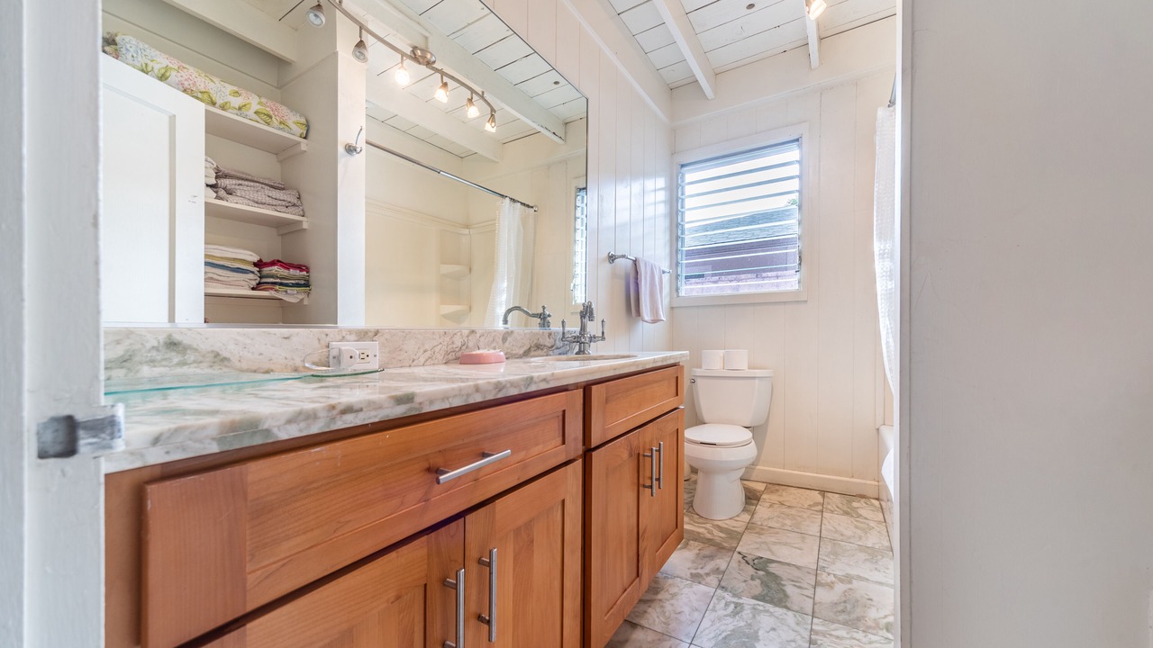 Photo of Bathroom in Kailua