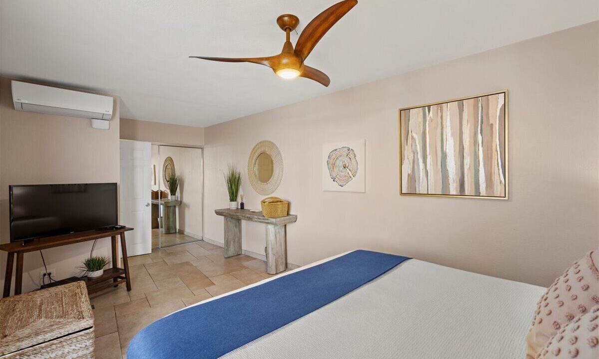 Photo of Bedroom in Maalaea