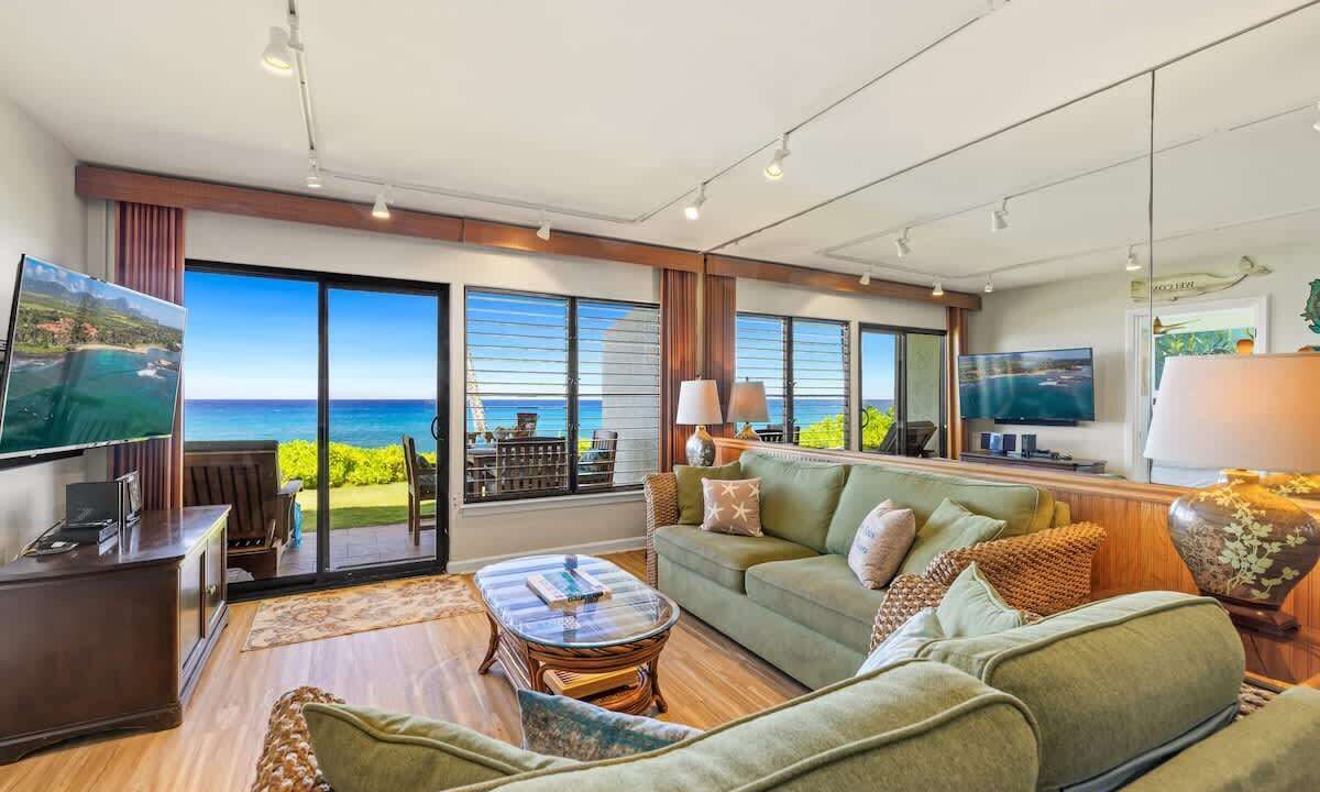 Photo of Bedroom in Poipu