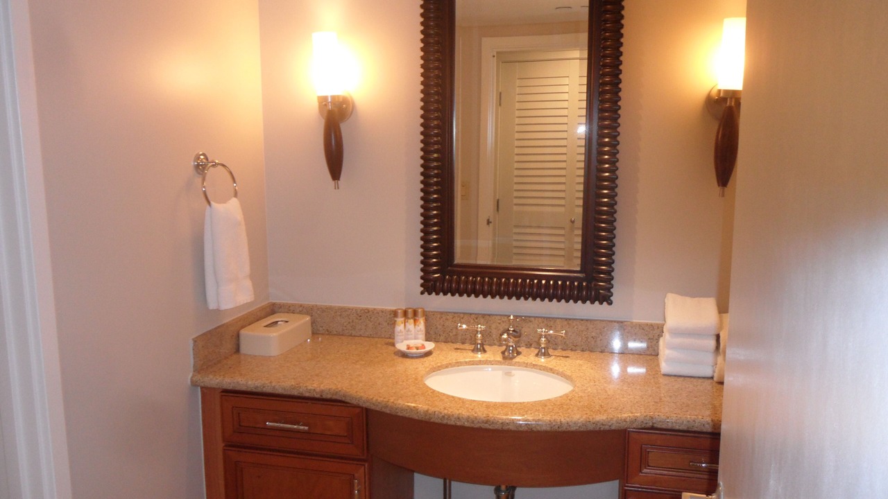 Photo of Bathroom in Lahaina