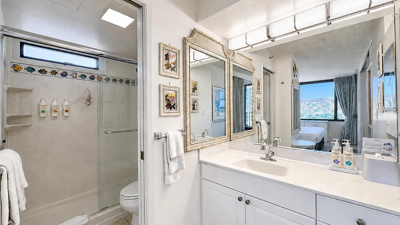 Photo of Bathroom in Waikiki