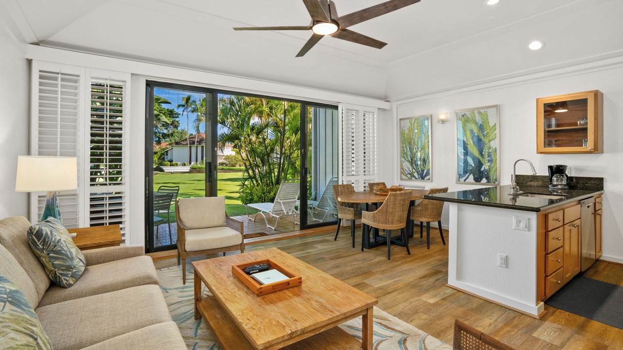Photo of Livingroom in Poipu