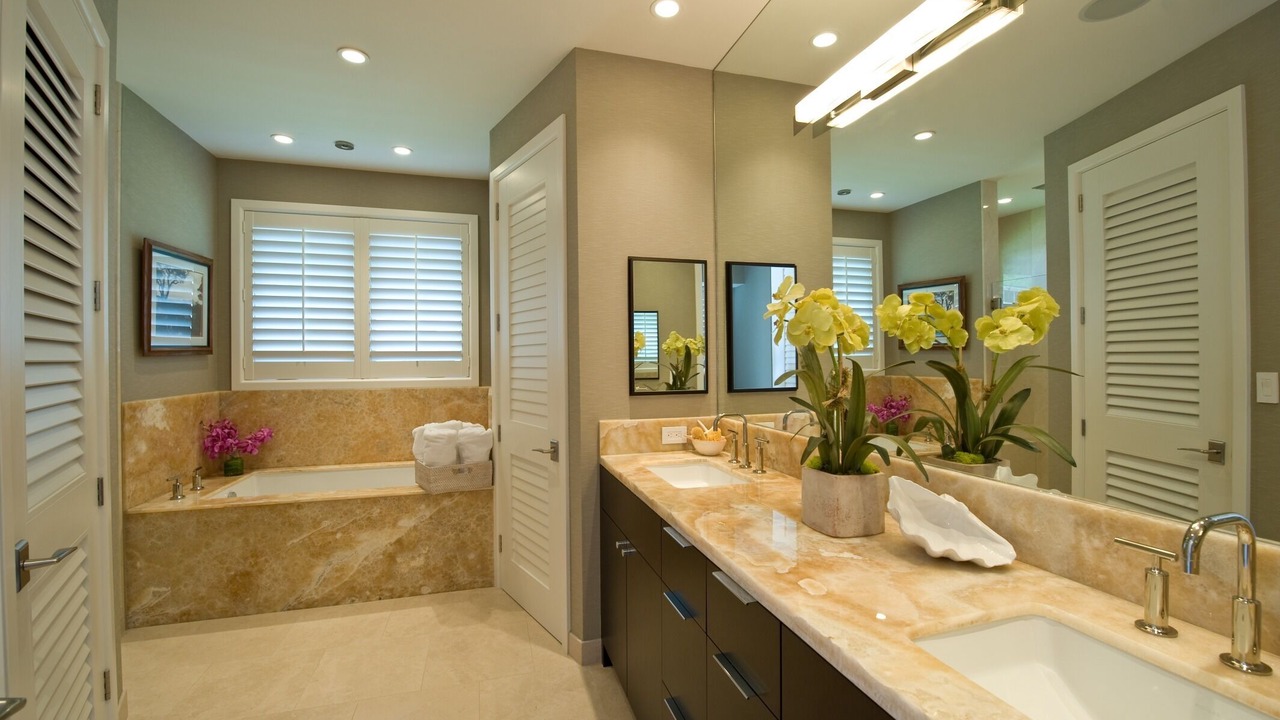 Photo of Bathroom in Leahi Park