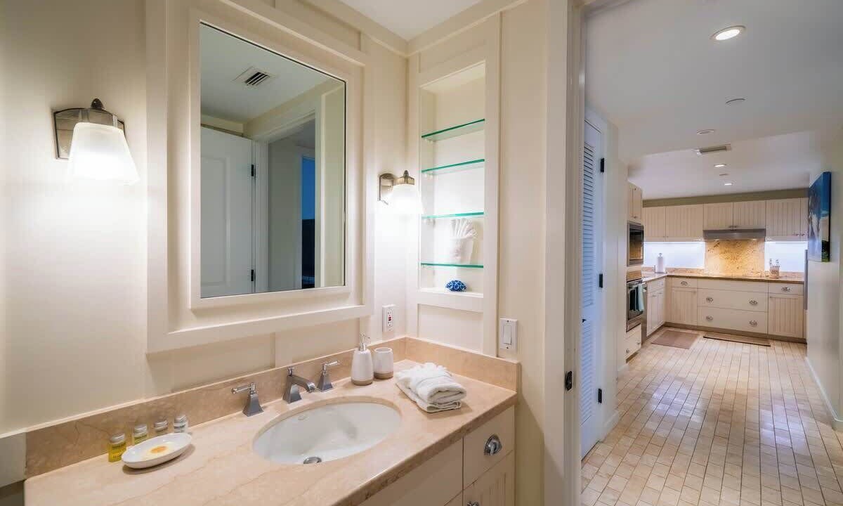 Photo of Bathroom in Kahuku