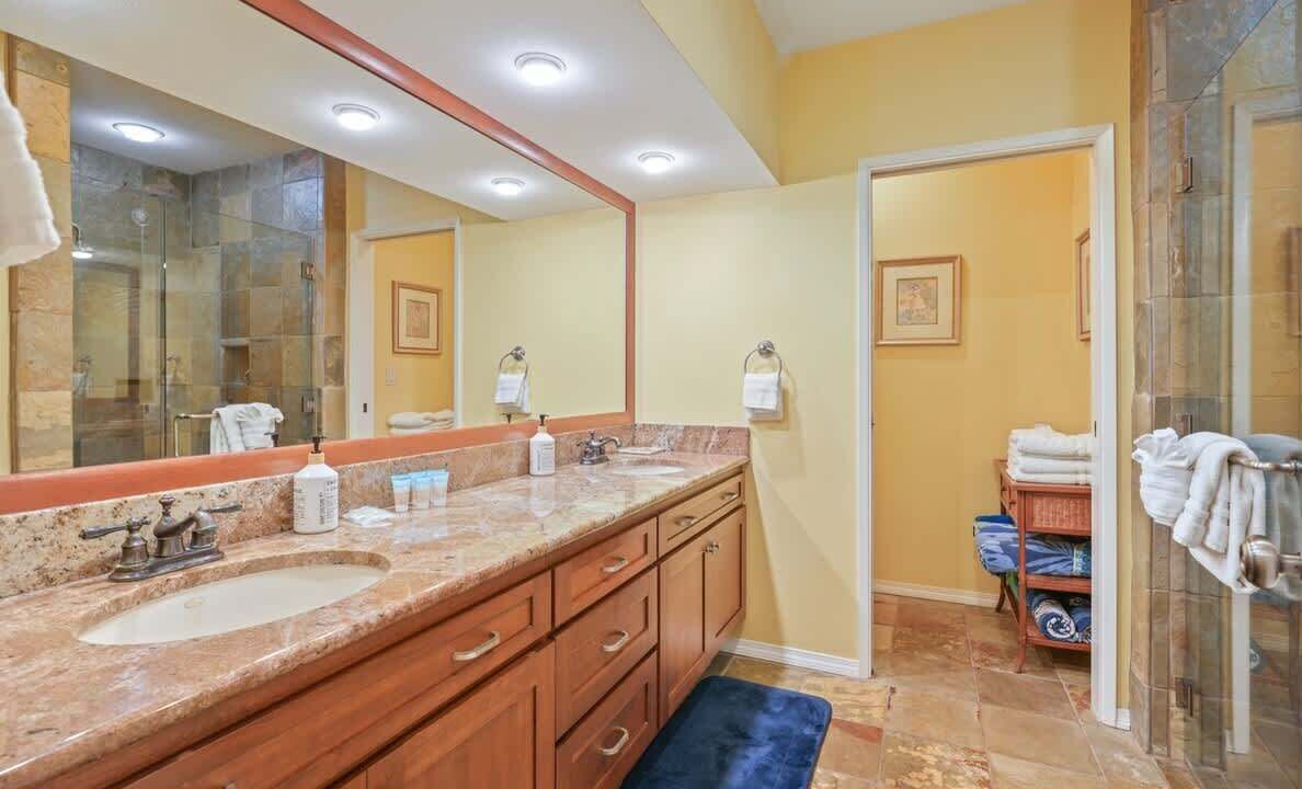 Photo of Bathroom in Wailua