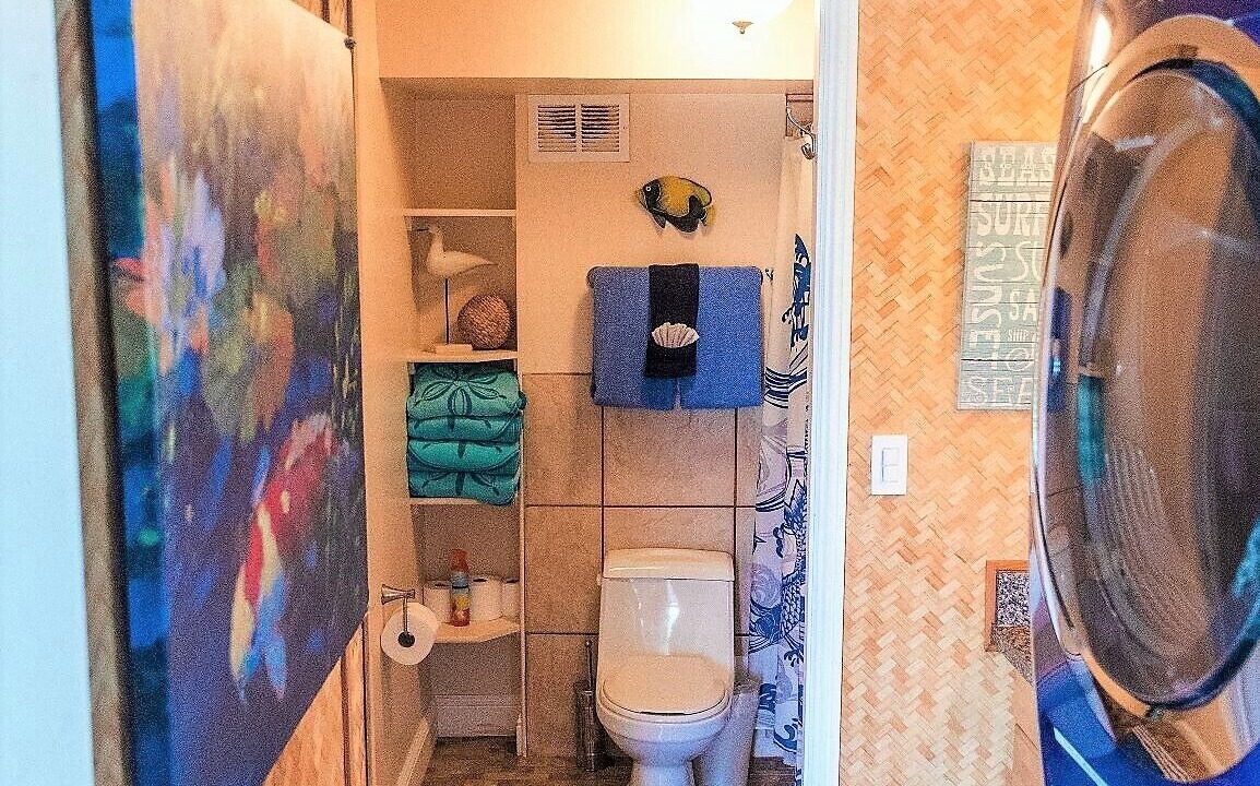 Photo of Bathroom in Punaluu