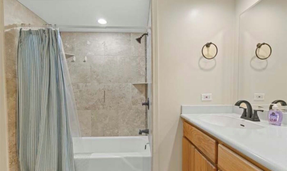 Photo of Bathroom in Makaha