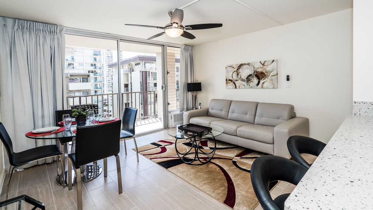 Photo of Bedroom in Waikiki