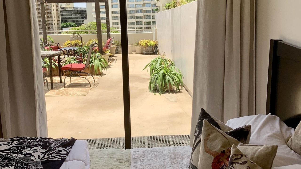 Photo of Bedroom in Waikiki