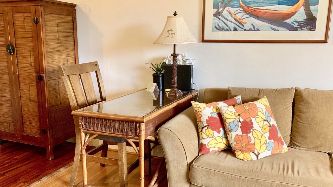 Photo of Livingroom in Waikiki