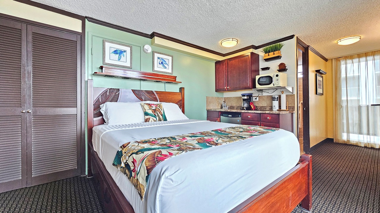 Photo of Bedroom in Waikiki