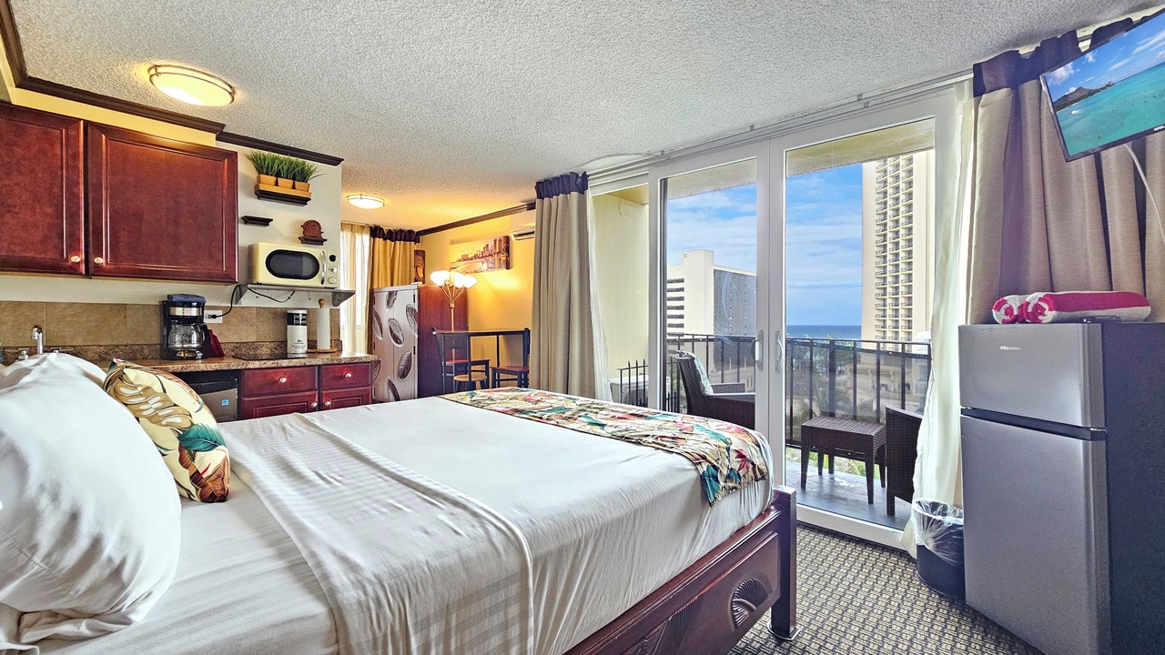 Photo of Bedroom in Waikiki