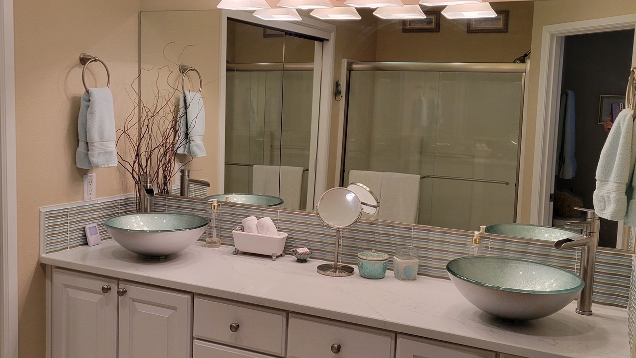 Photo of Bathroom in Southern Crossing