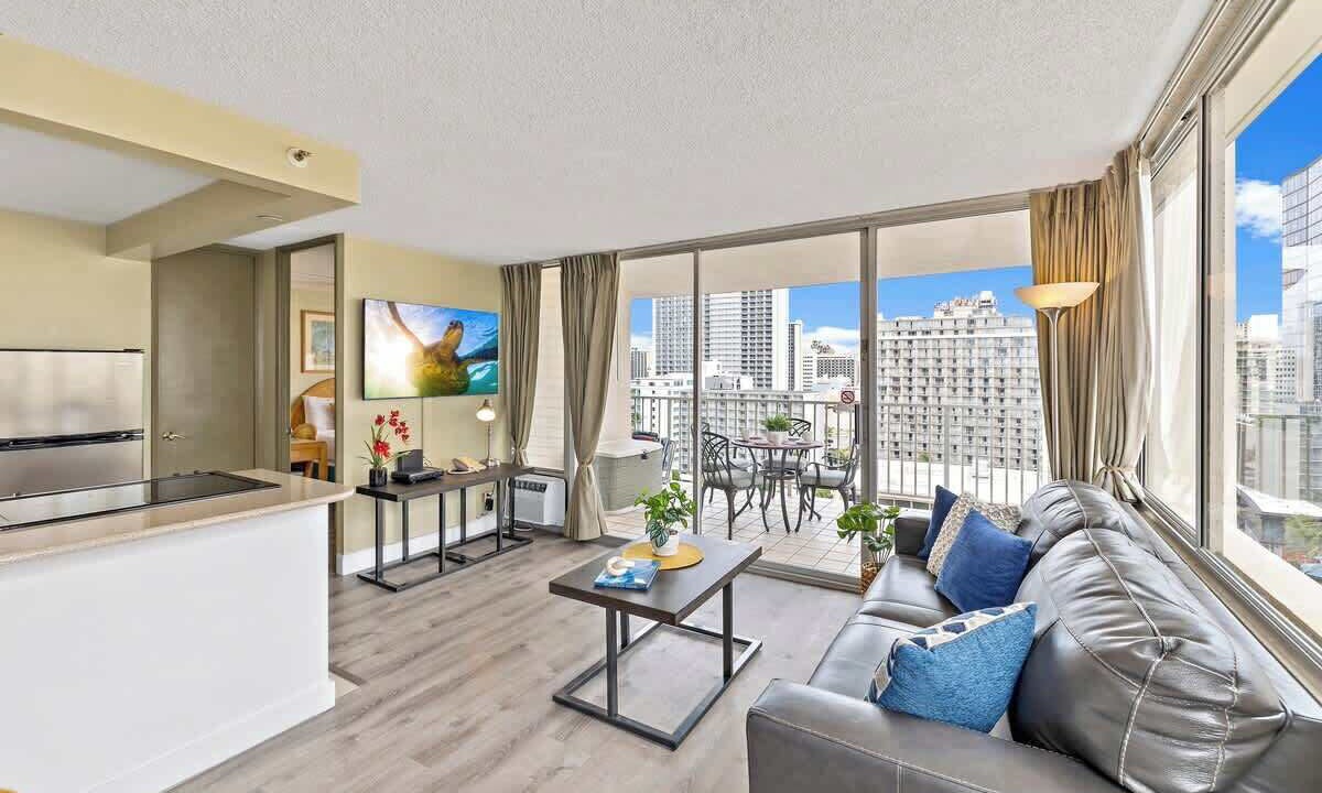 Photo of Bedroom in Waikiki