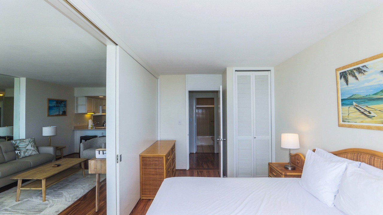 Photo of Bedroom in Waikiki