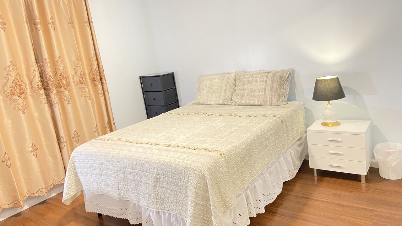 Photo of Bedroom in Liliha - Kapalama