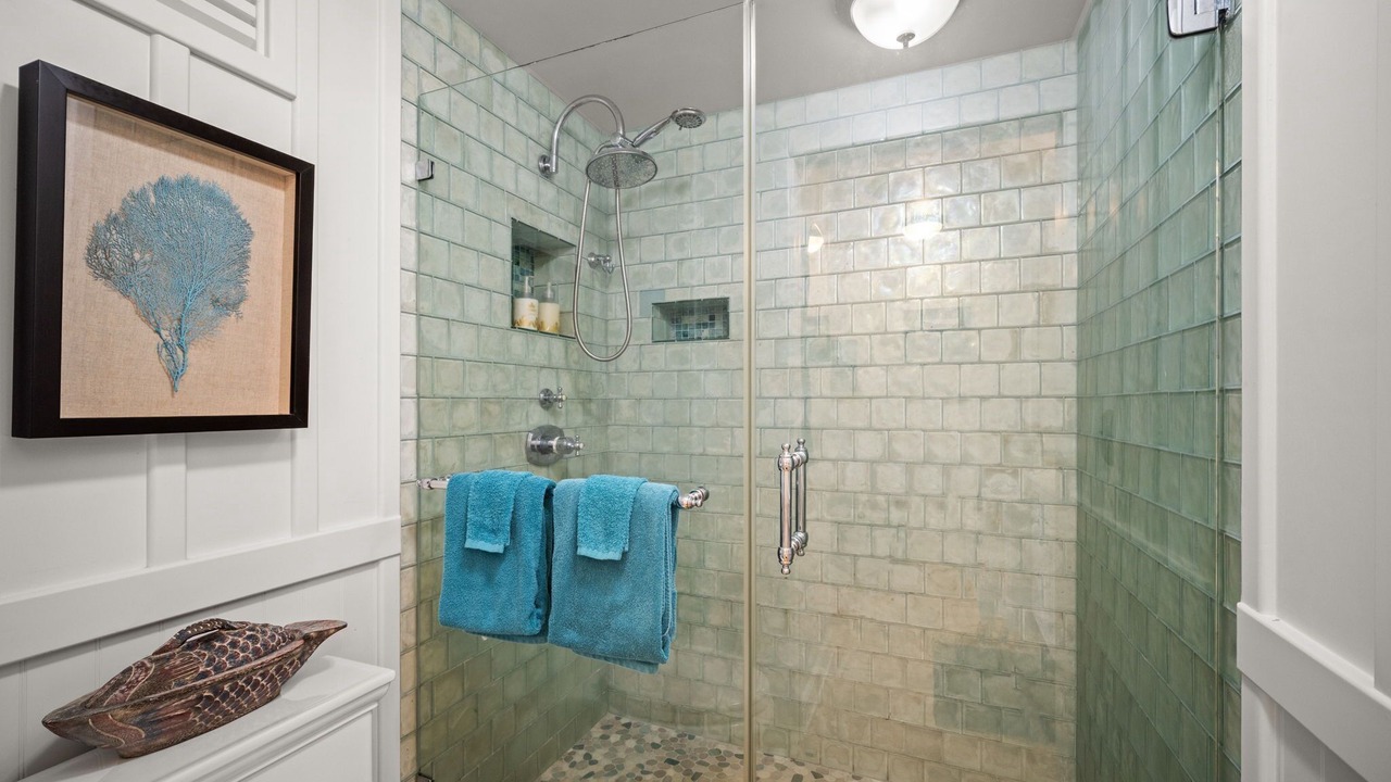 Photo of Bathroom in Wailua