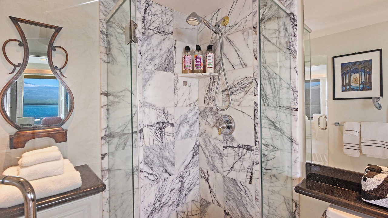 Photo of Bathroom in Maalaea