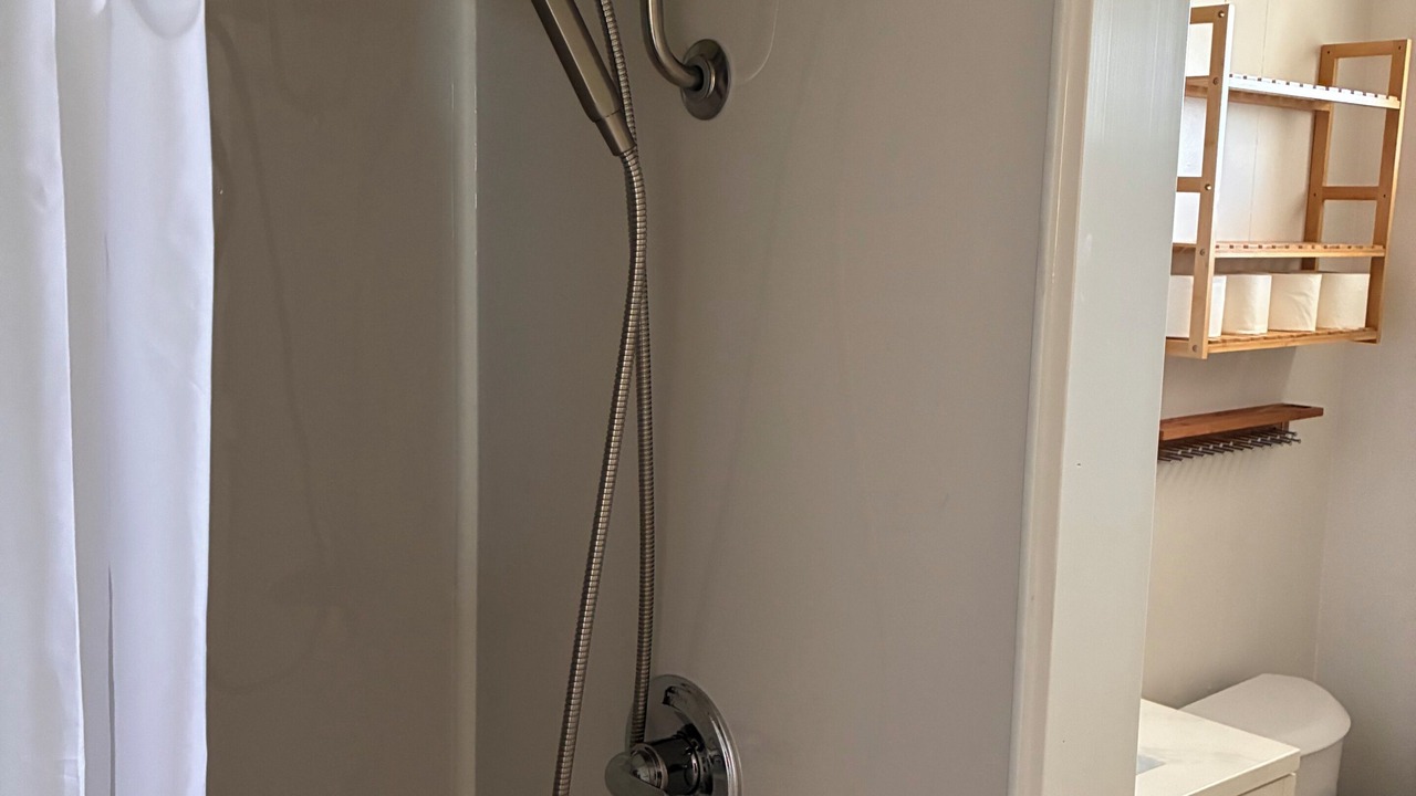 Photo of Bathroom in Kalihi - Palama