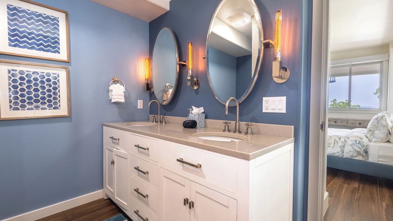 Photo of Bathroom in Historic Kailua Village