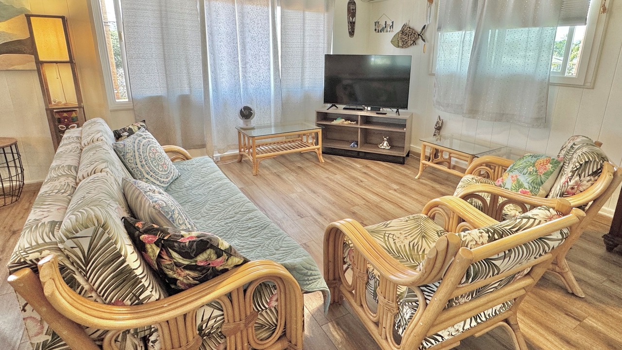 Photo of Livingroom in Ewa
