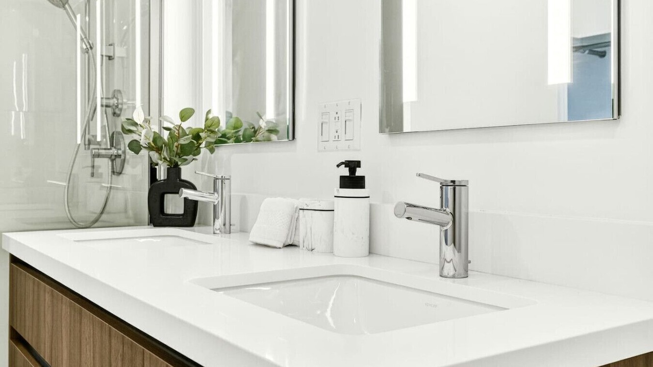 Photo of Bathroom in Ala Moana