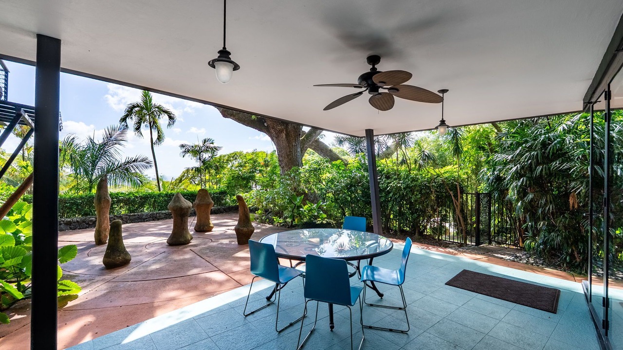 Photo of Outdoor in Makiki