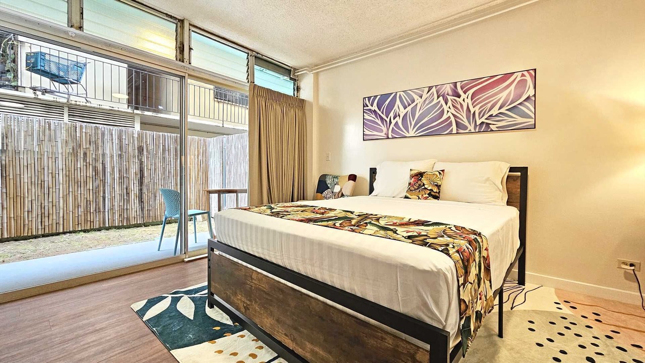 Photo of Bedroom in Waikiki