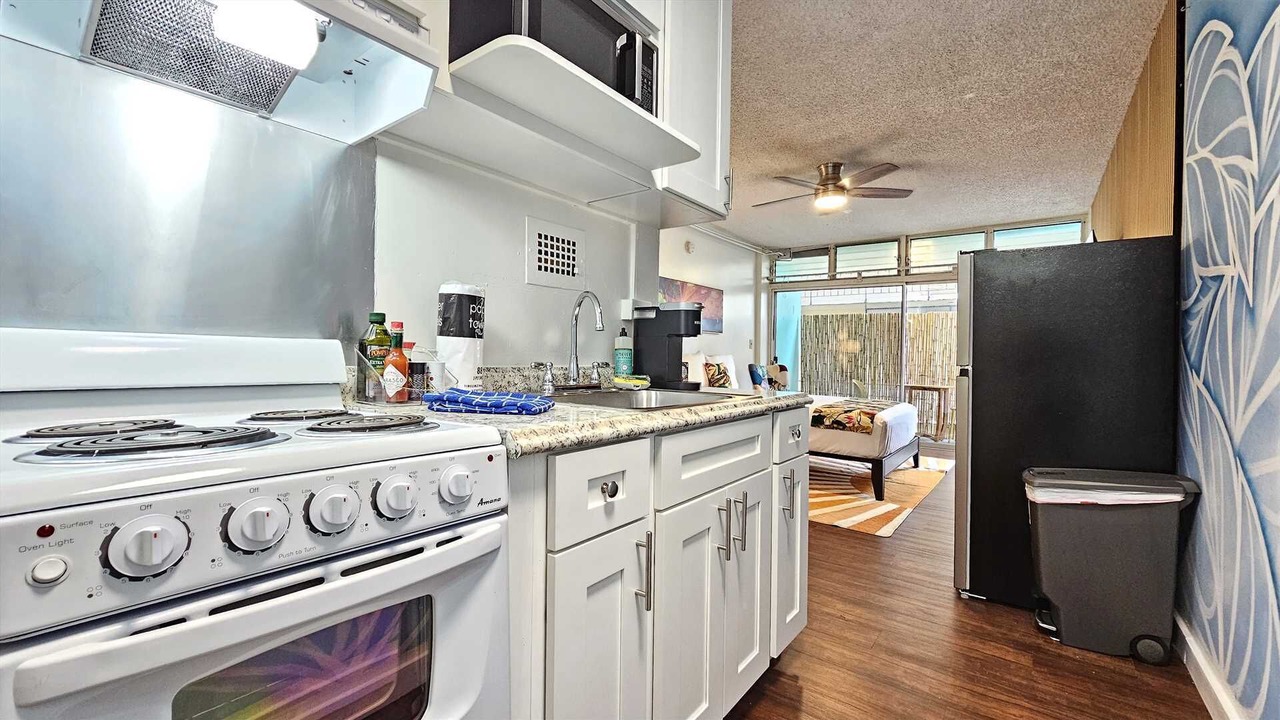 Photo of Kitchen in Waikiki