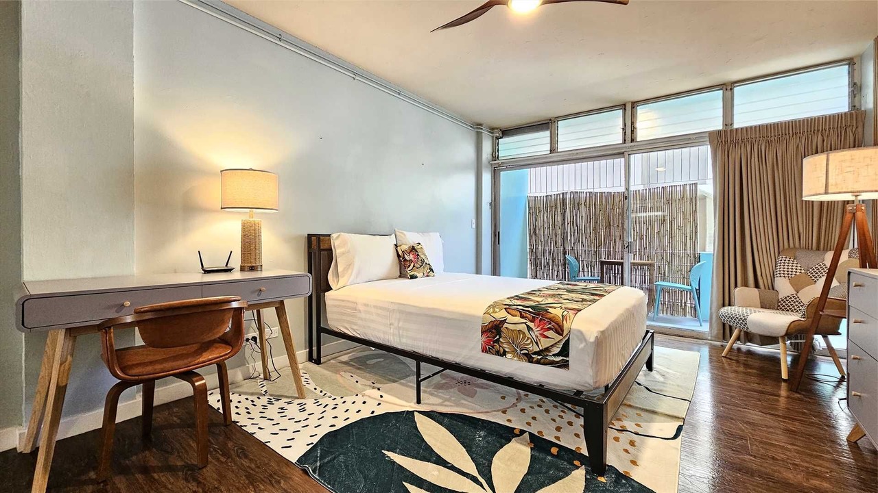 Photo of Bedroom in Waikiki