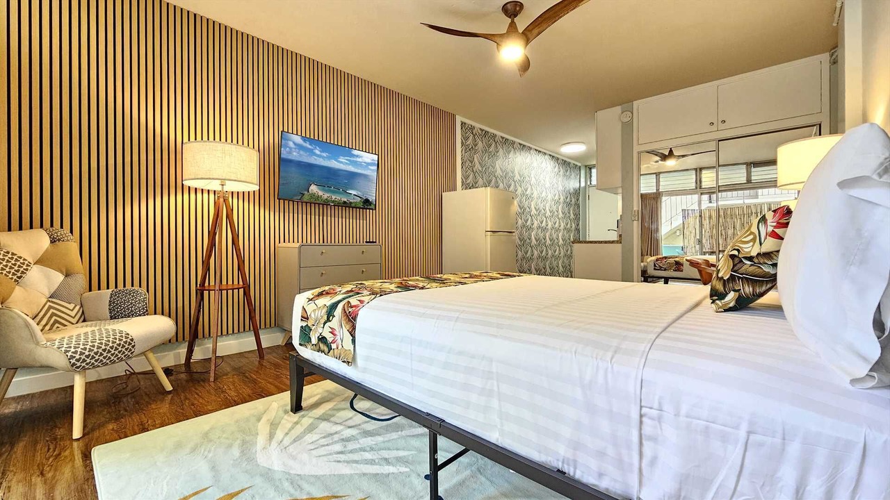 Photo of Bedroom in Waikiki