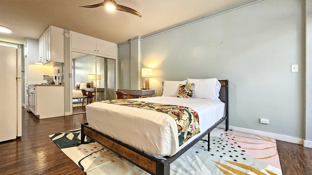 Photo of Bedroom in Waikiki
