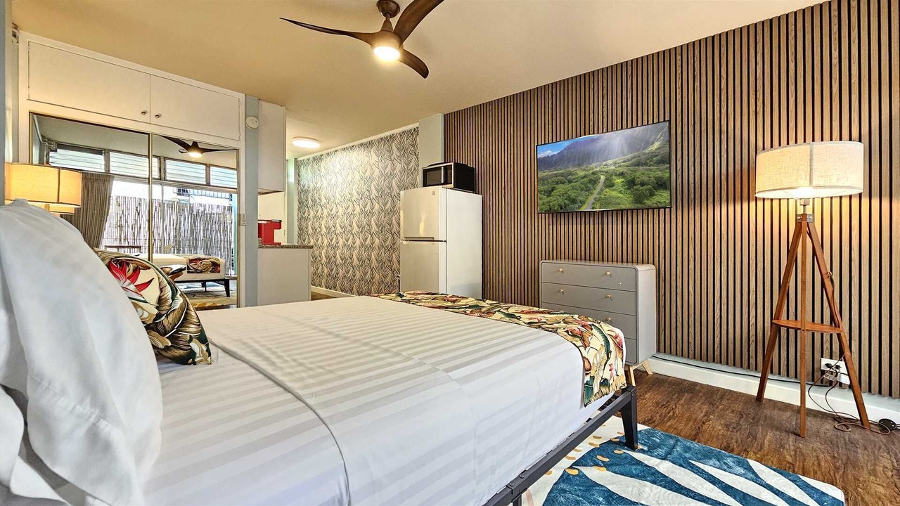 Photo of Bedroom in Waikiki