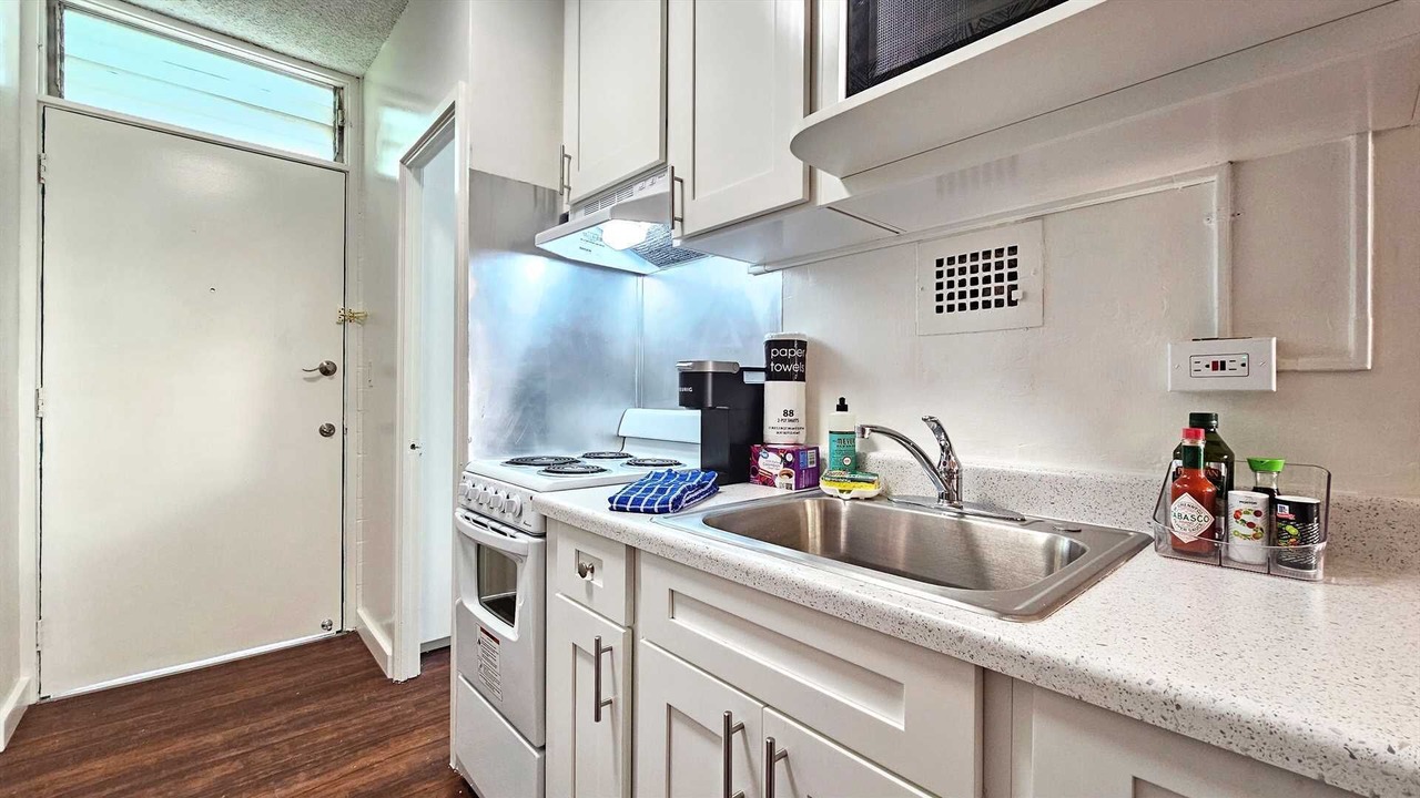 Photo of Kitchen in Waikiki