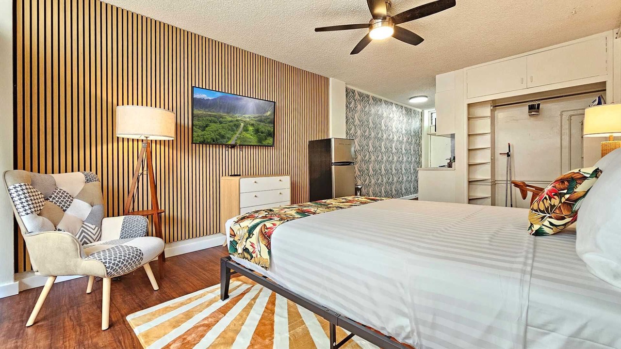 Photo of Bedroom in Waikiki