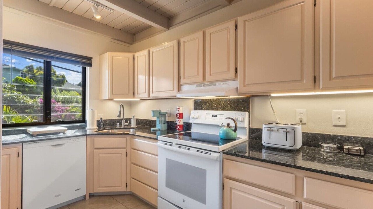 Photo of Kitchen in Kahala