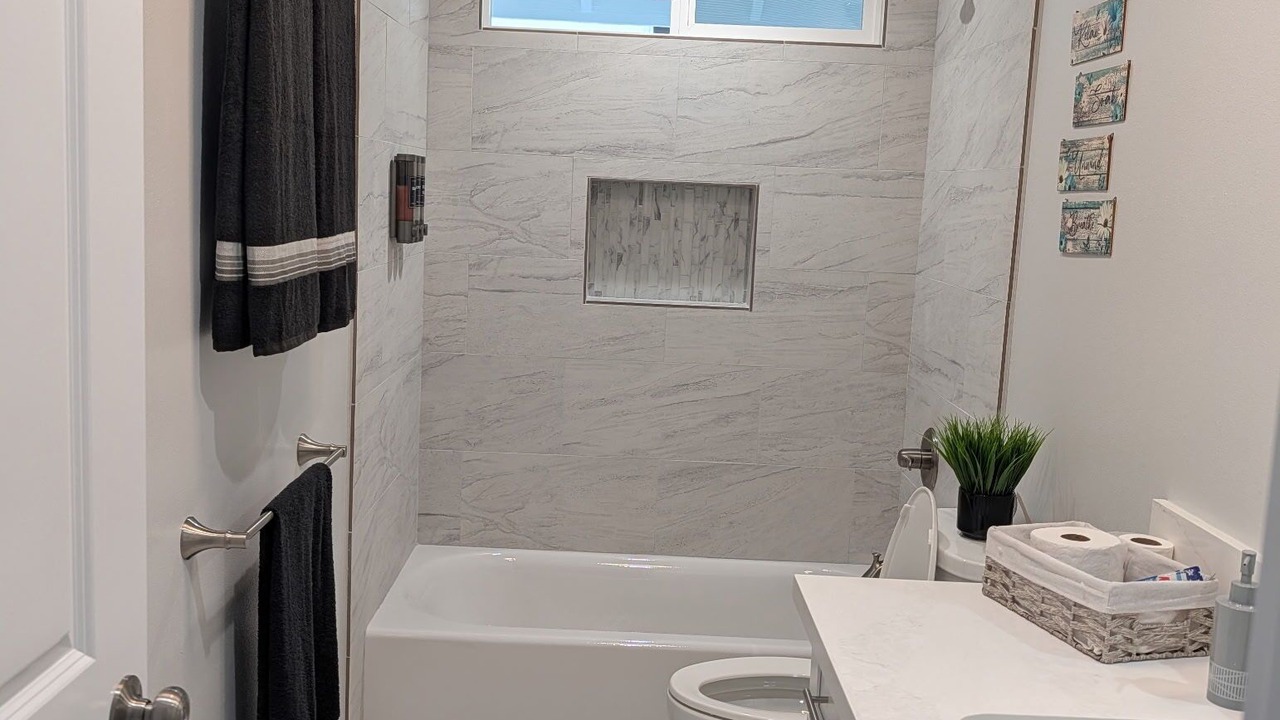 Photo of Bathroom in Hilo