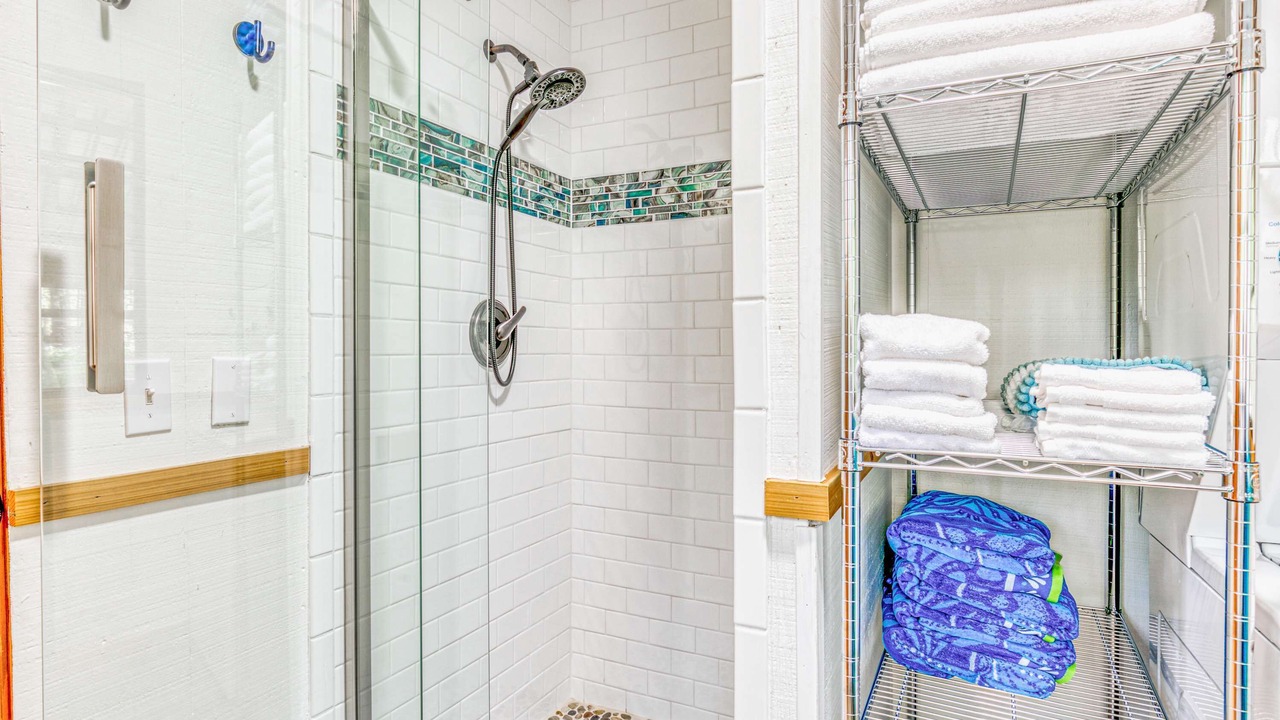 Photo of Bathroom in Zigzag