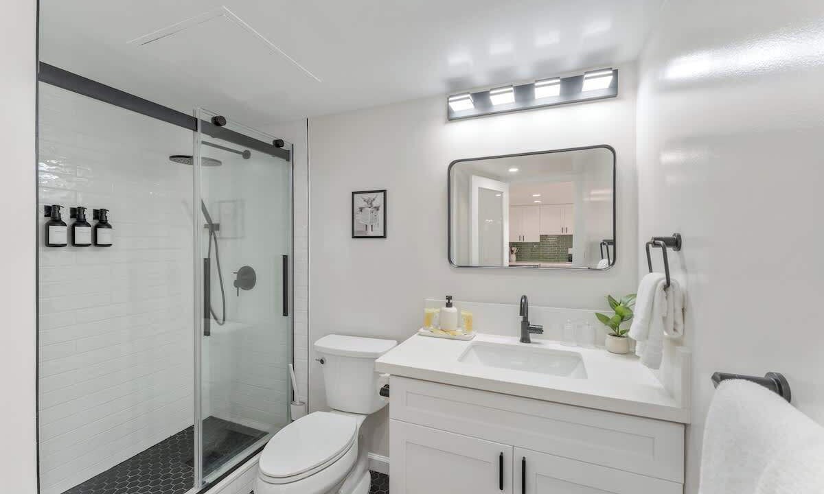 Photo of Bathroom in Waikiki