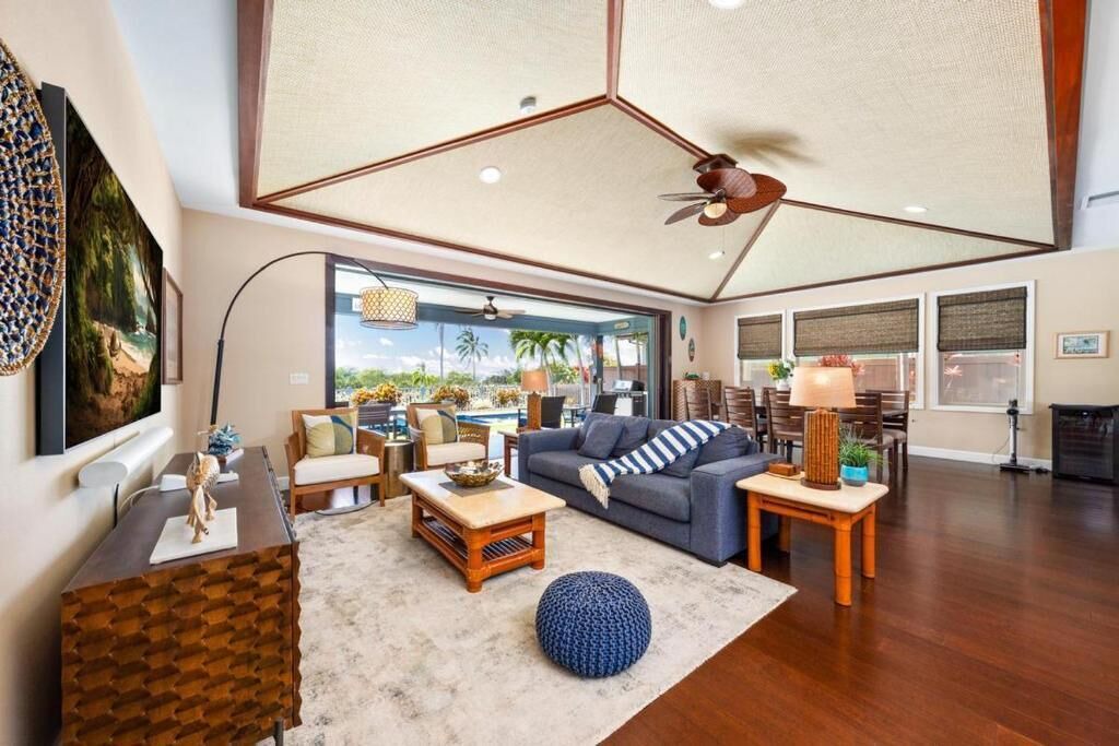 Photo of Livingroom in Keauhou