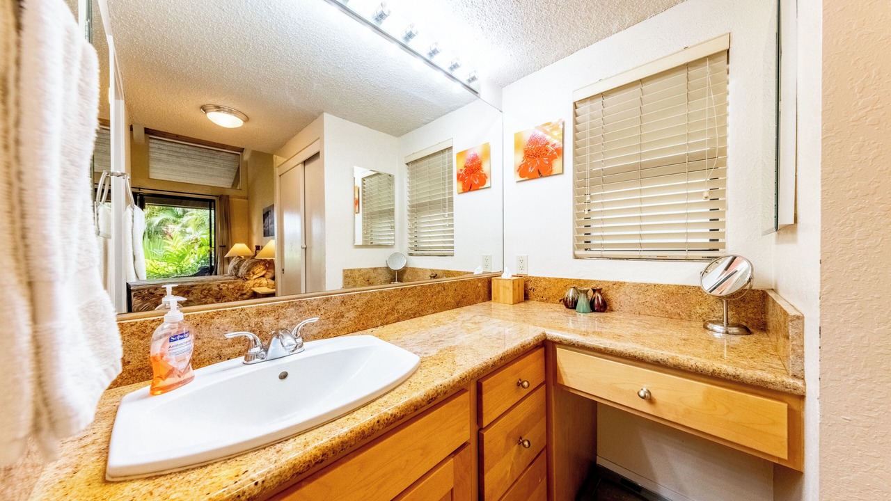 Photo of Bathroom in Waikoloa