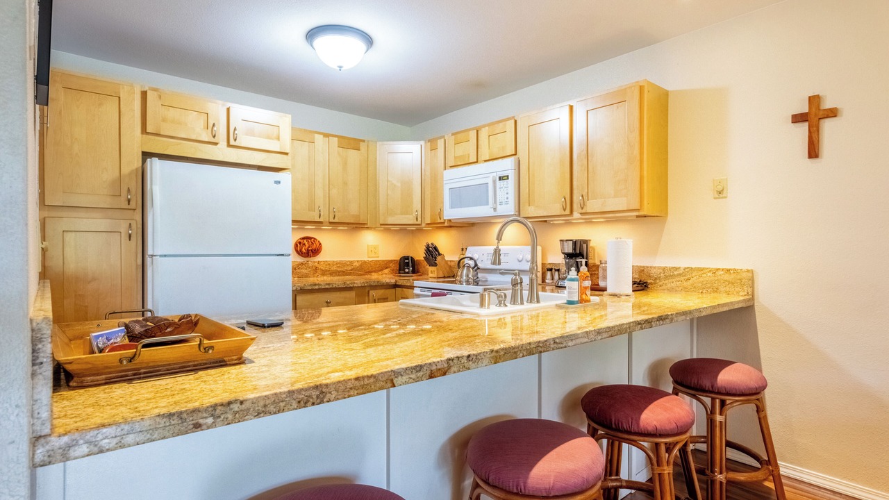 Photo of Kitchen in Waikoloa