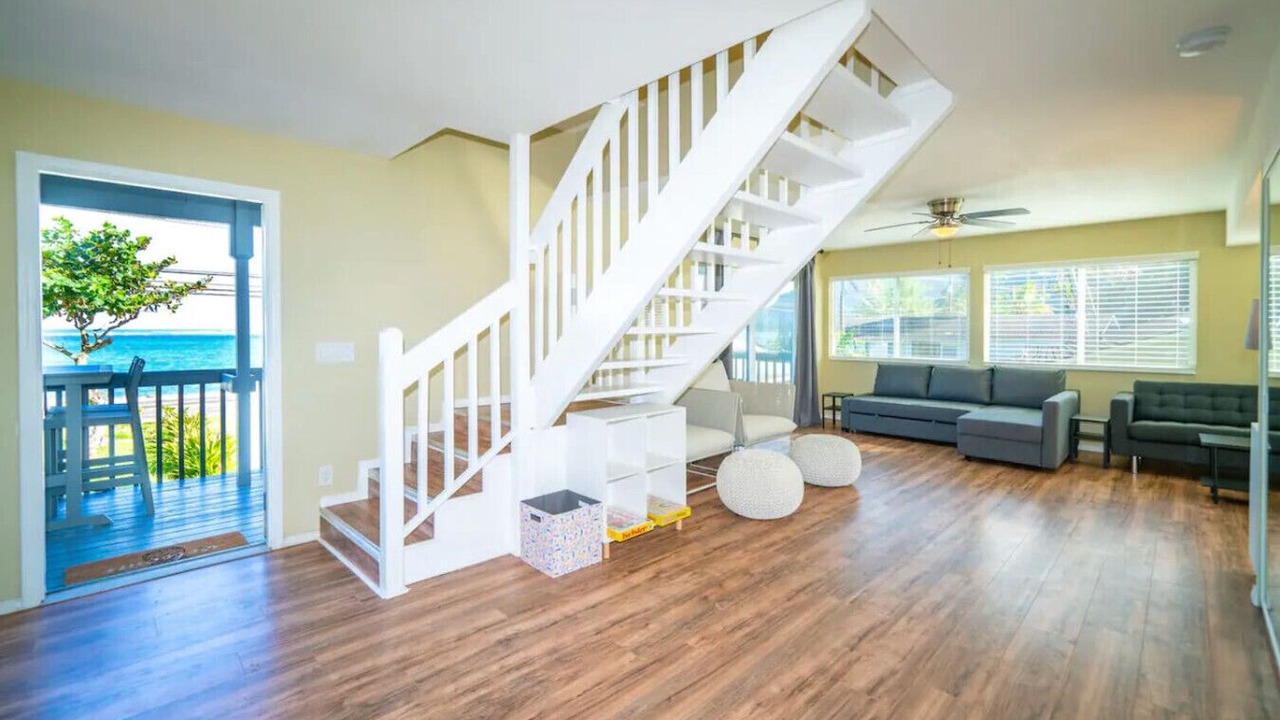 Photo of Livingroom in Punaluu