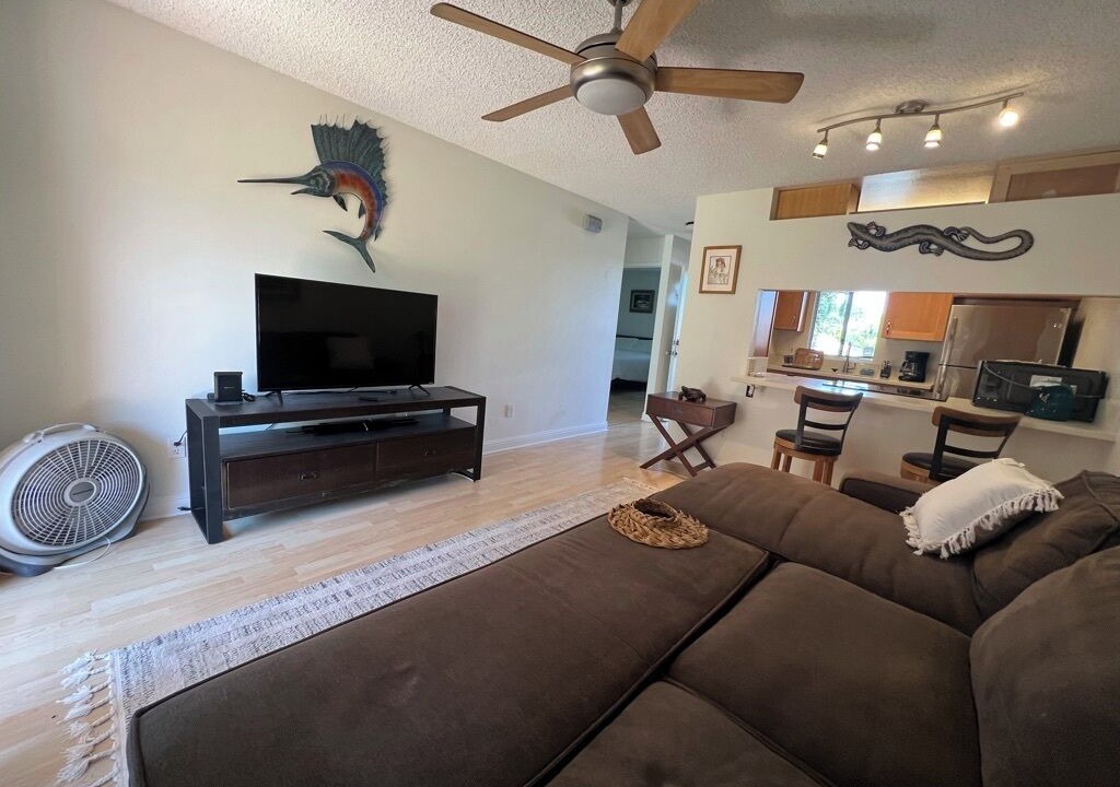 Photo of Livingroom in Waipahu