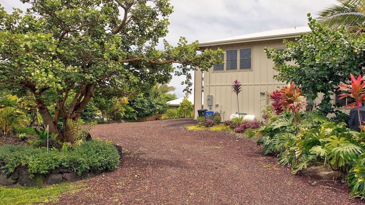 Photo of Outdoor in Puna Palisades