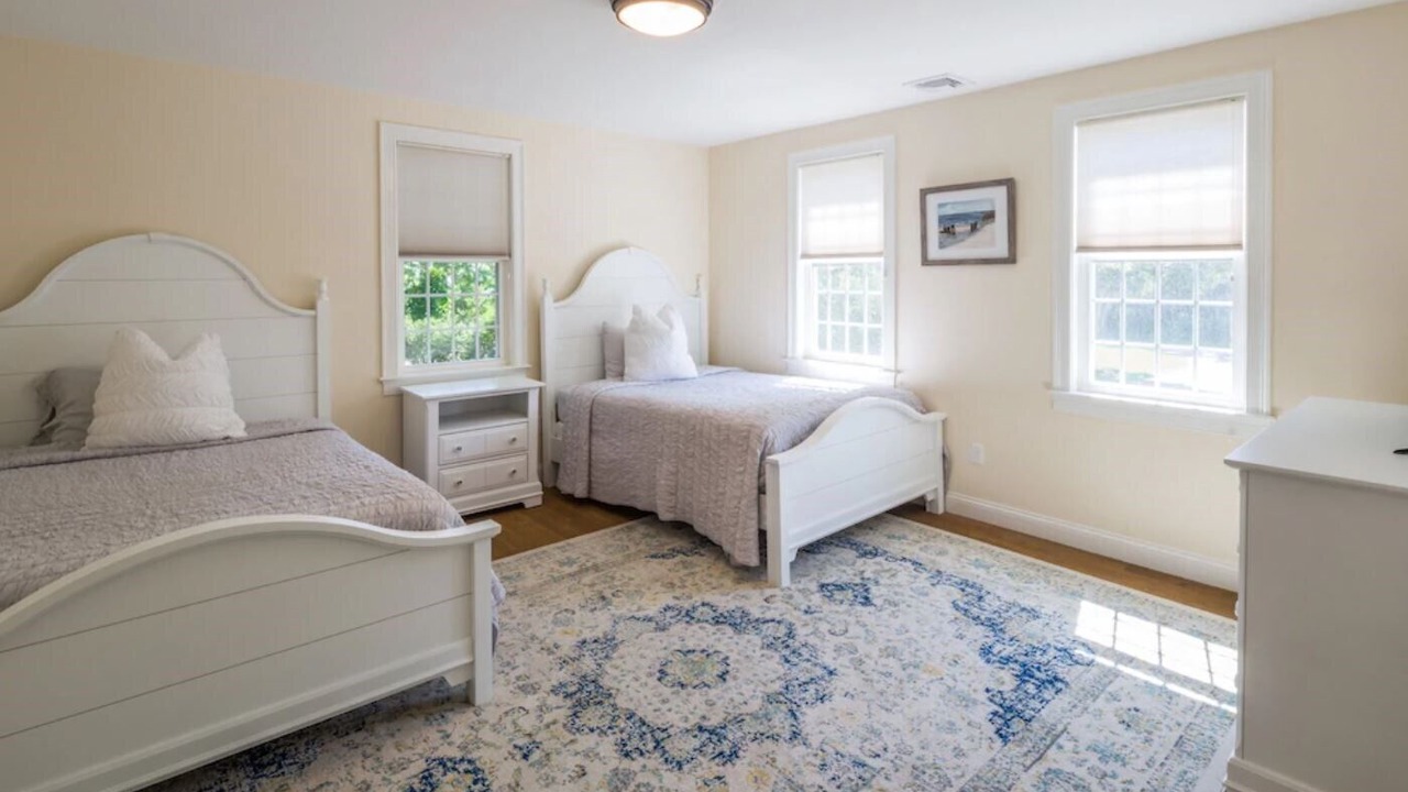 Photo of Bedroom in Centerville